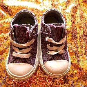 Converse All star Baby Sneakers Sz 6